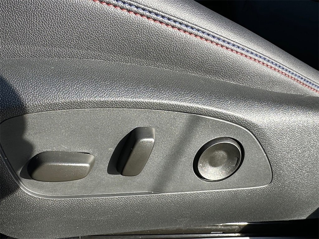 Used 2025 Chevrolet Blazer EV RS image 10