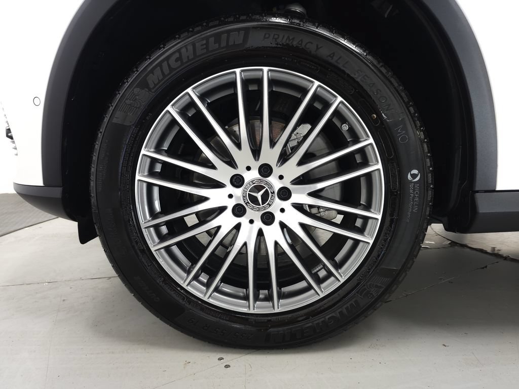 Certified 2026 Mercedes-Benz GLC 300 4MATIC image 36
