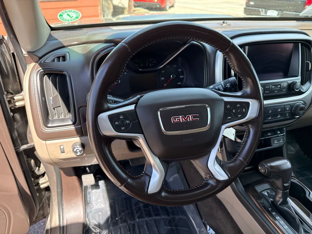 Used 2015 GMC Canyon SLT AWD/4WD image 25