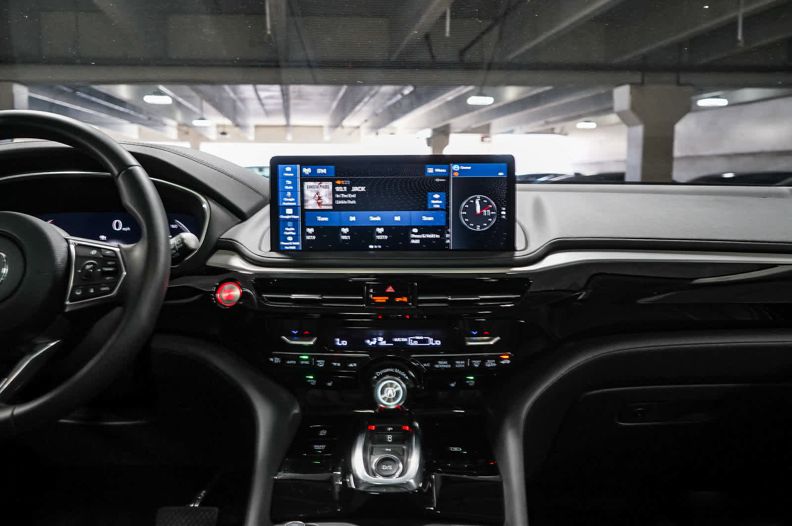 Used 2025 Acura MDX SH-AWD w/ Technology Package image 9