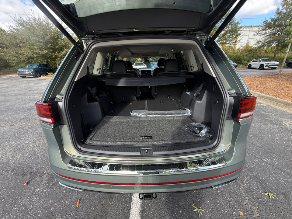 New 2026 Volkswagen Atlas SEL Premium R-Line image 15