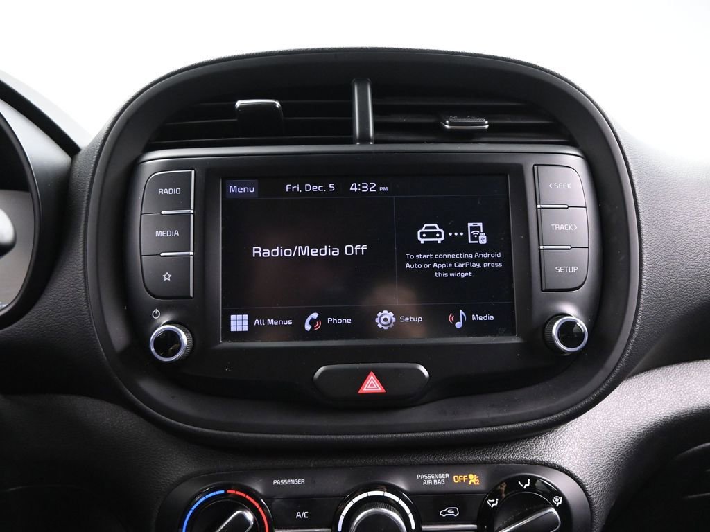 Used 2023 Kia Soul LX w/ LX Technology Package image 25