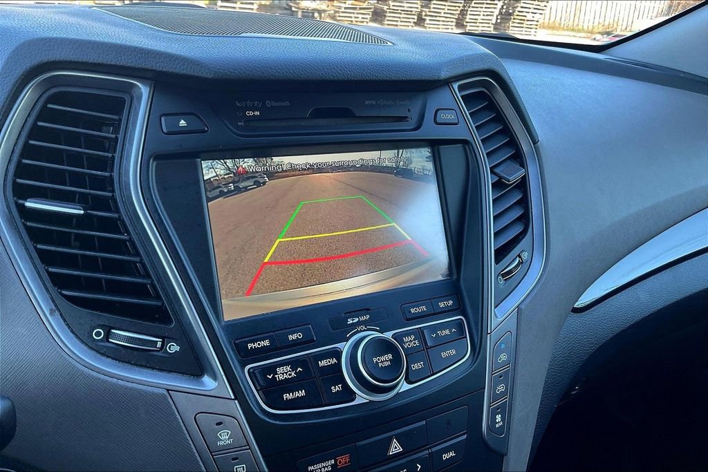 Used 2016 Hyundai Santa Fe Limited w/ Option Group 04 image 21