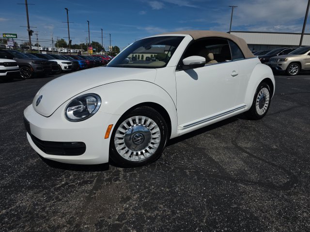 Used 2013 Volkswagen Beetle 2.5 FWD image 2