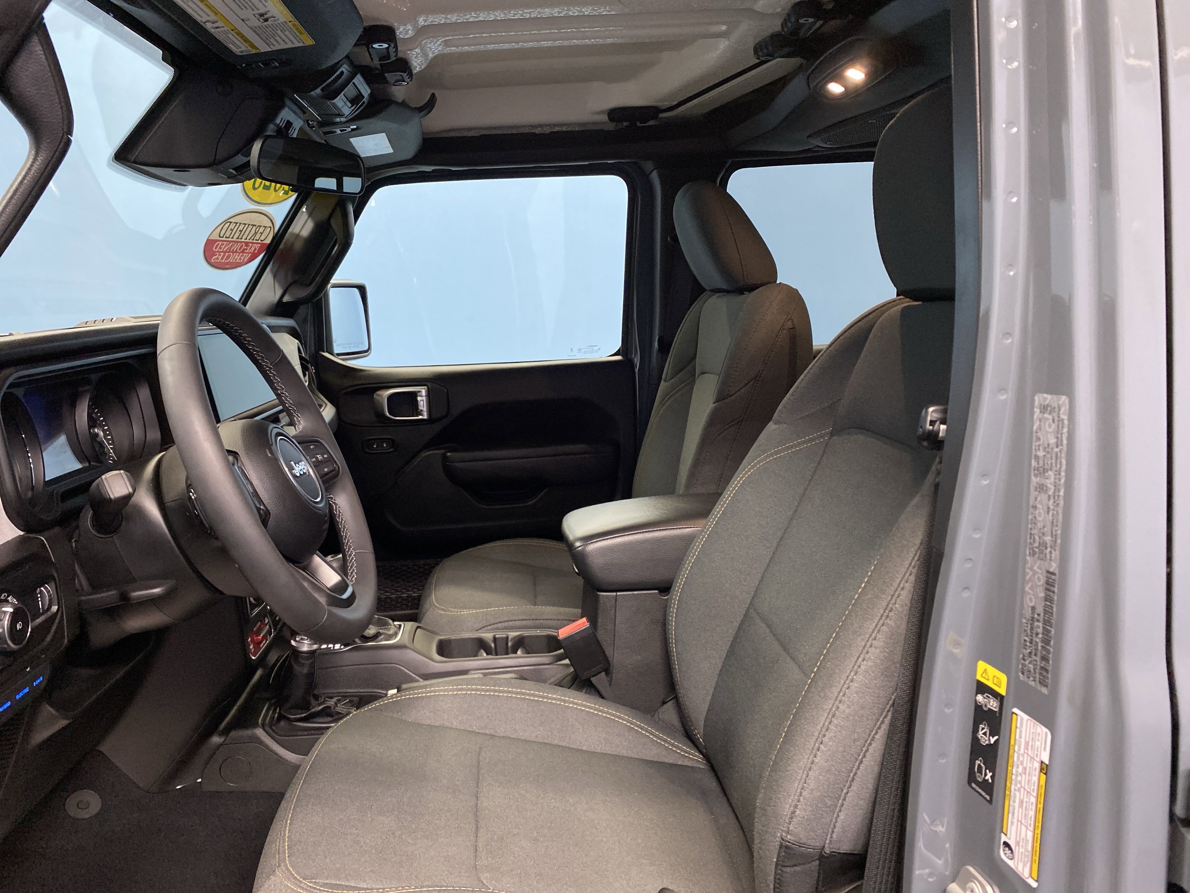 Certified 2025 Jeep Wrangler Willys image 9