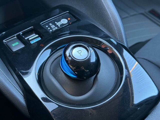 Used 2019 Nissan Leaf SV w/ SV Technology Package image 25