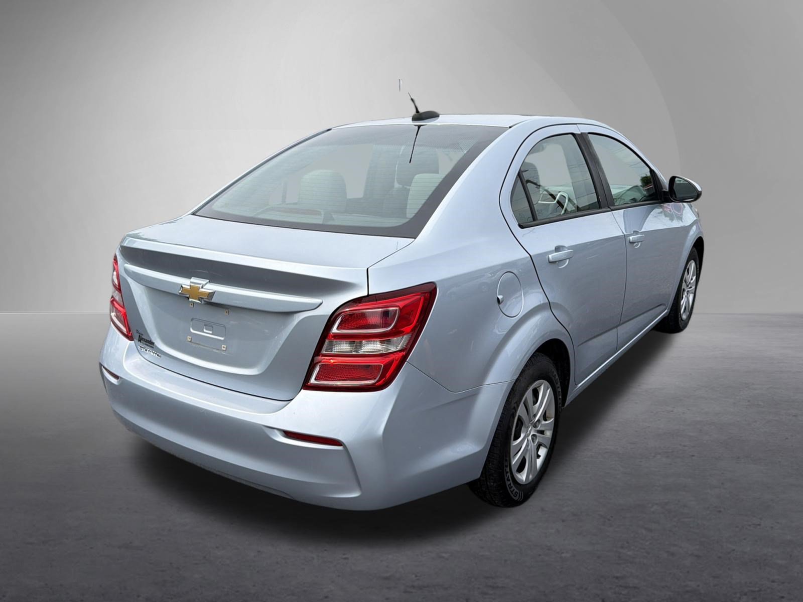 Used 2017 Chevrolet Sonic LS FWD image 3