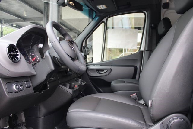 New 2025 Mercedes-Benz Sprinter 2500 image 6