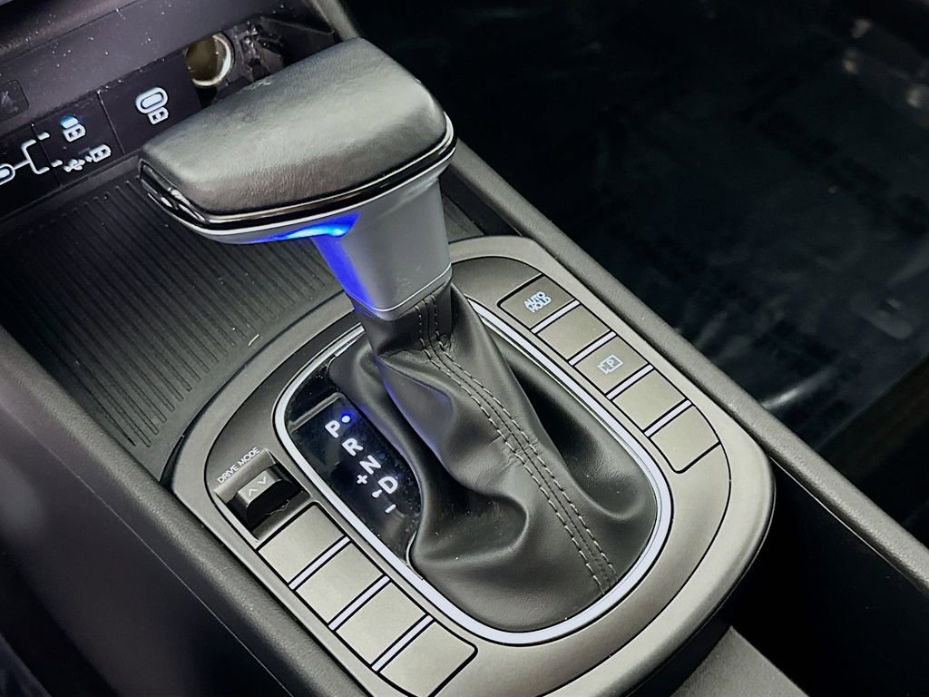 Used 2025 Hyundai Kona SEL image 31