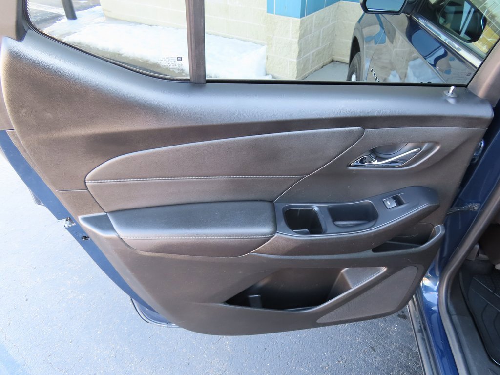 Certified 2022 Chevrolet Traverse LT w/ LPO, Floor Liner Package image 28