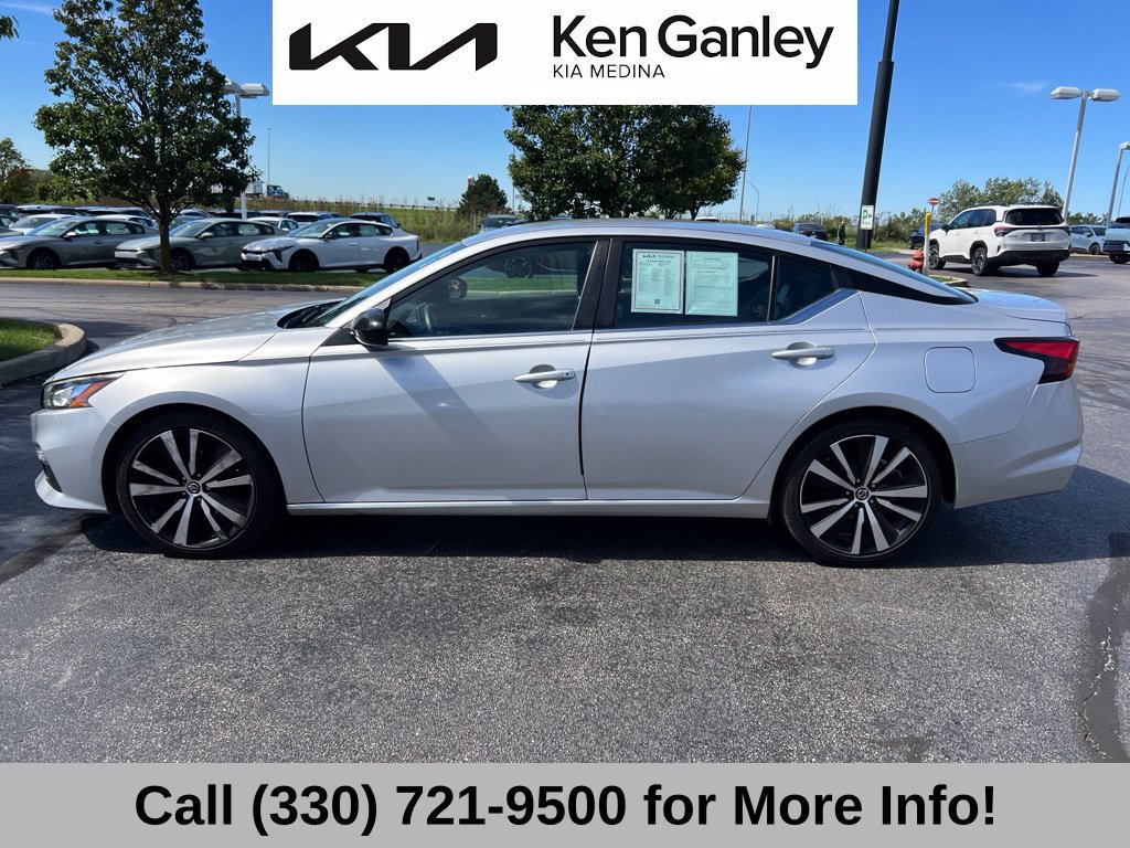 Used 2020 Nissan Altima 2.5 SR FWD image 15