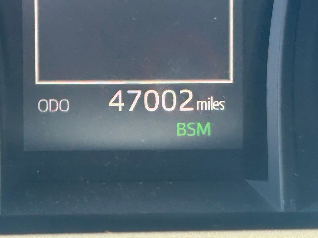 Used 2019 Toyota Camry SE w/ Convenience Package image 40