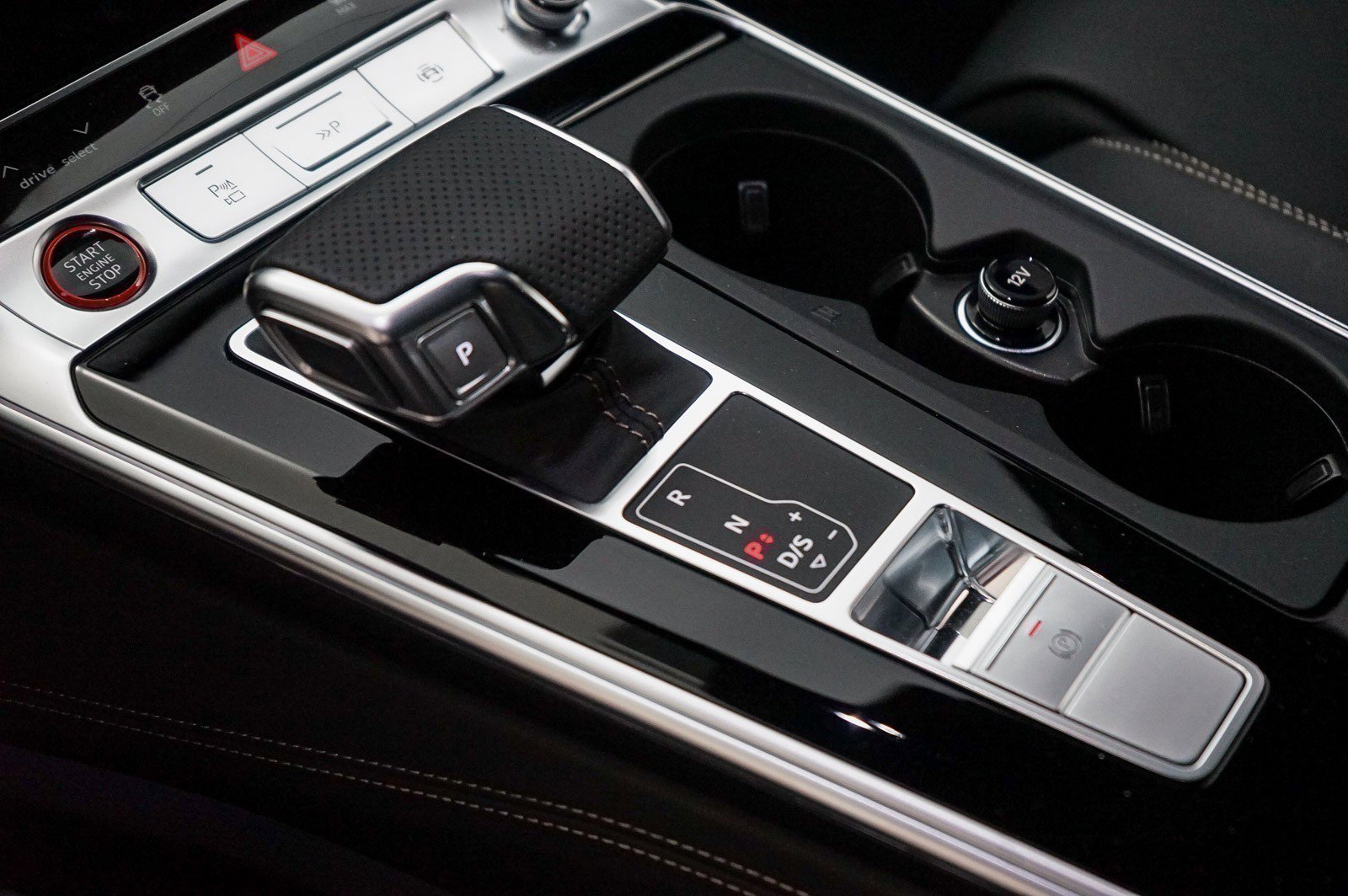 Used 2024 Audi RS 6 performance image 28