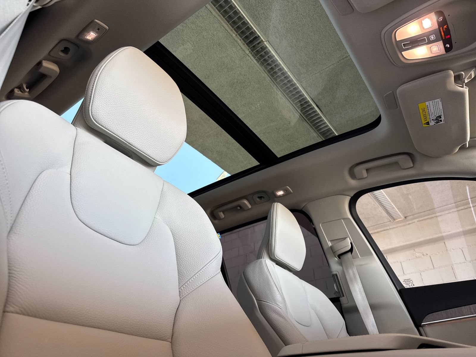 Certified 2024 Volvo XC90 T8 Plus w/ Protection Package Premier AWD/4WD image 22