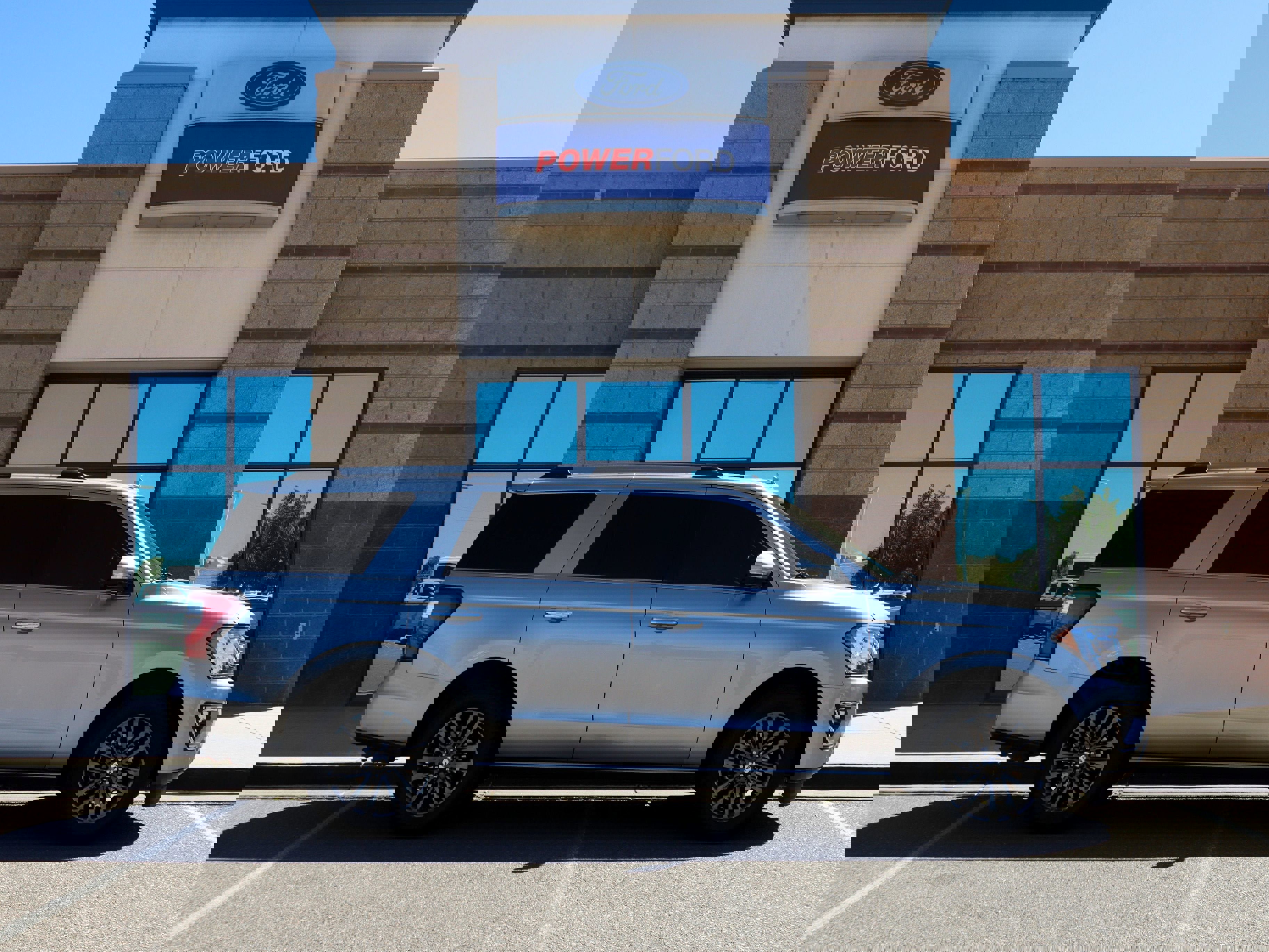 Certified 2021 Ford Expedition Limited AWD/4WD image 5