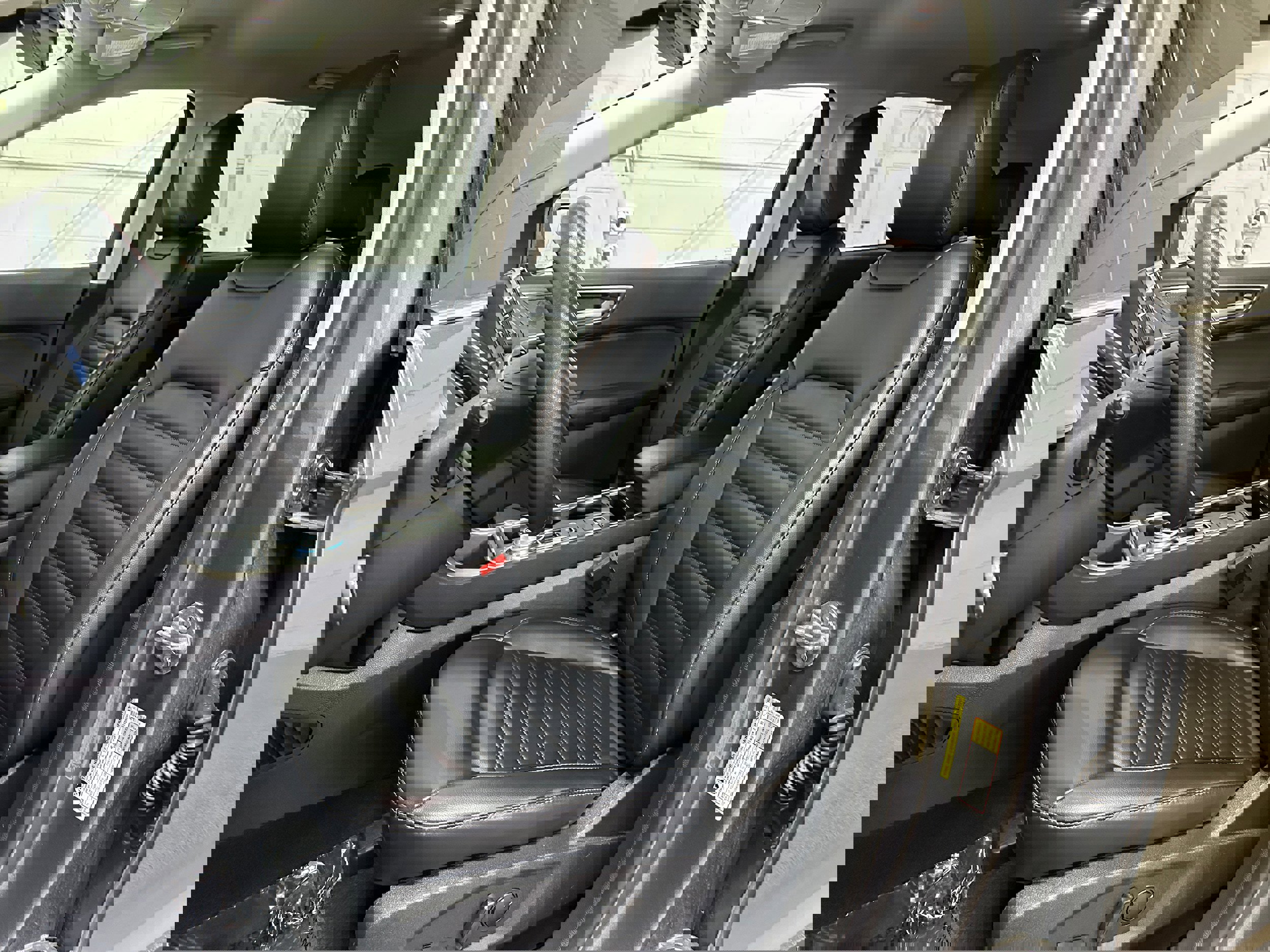 Certified 2024 Ford Edge SEL image 8