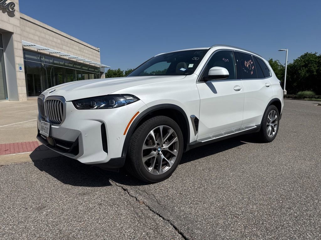 Used 2026 BMW X5 xDrive40i AWD/4WD image 1