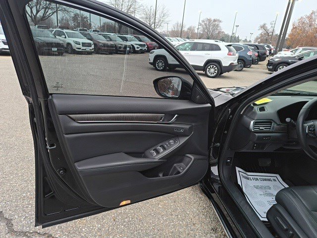 Used 2018 Honda Accord EX-L image 10