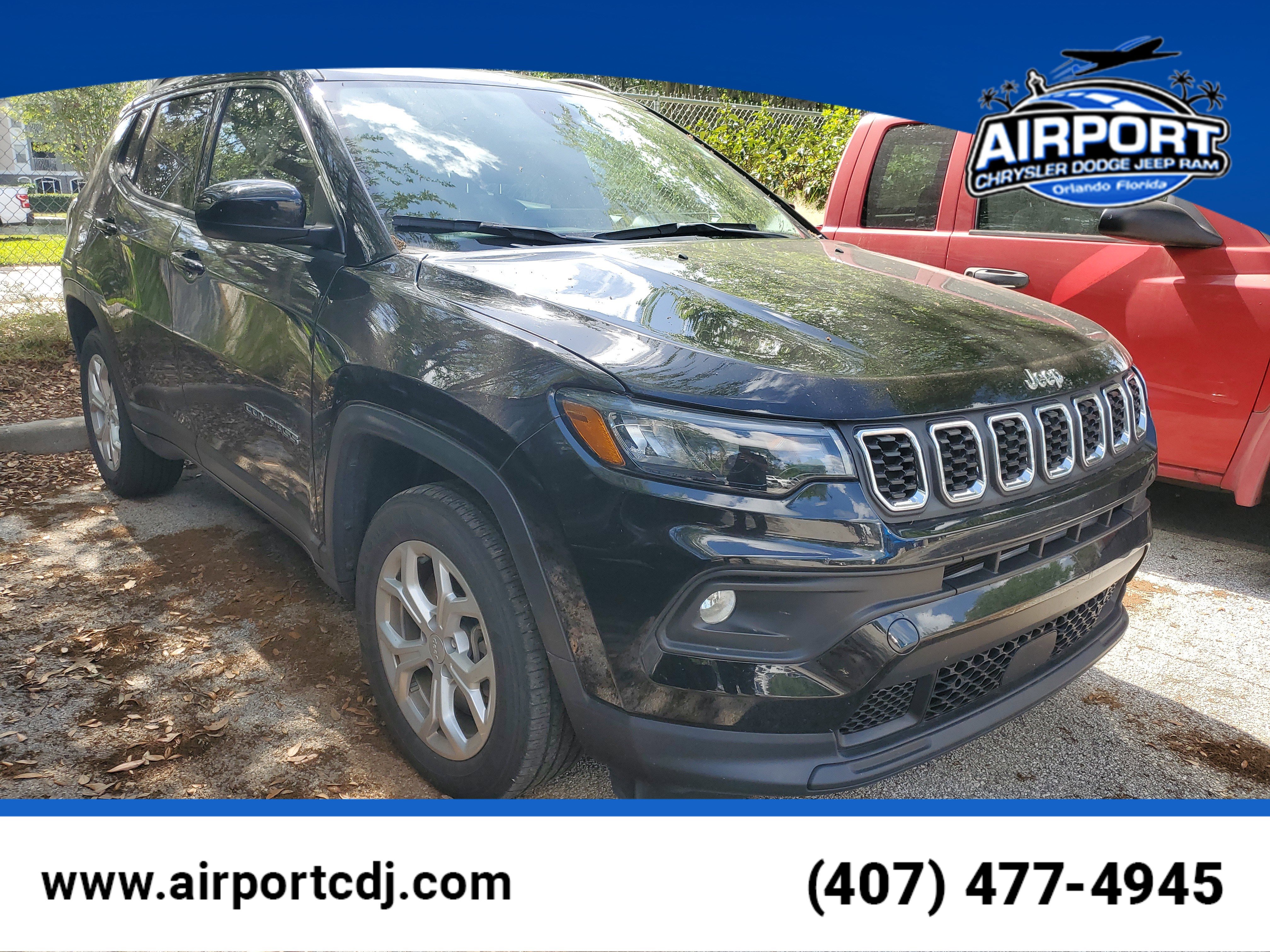 Used 2024 Jeep Compass Latitude image 1