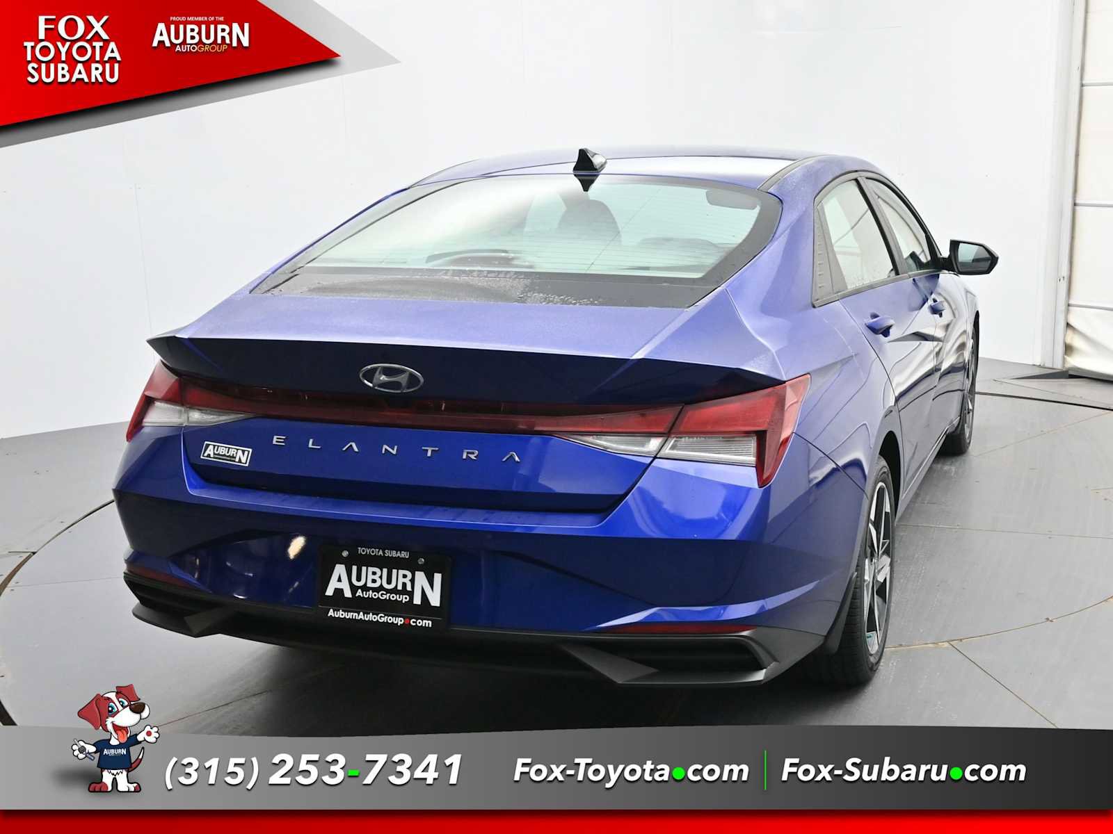 Used 2023 Hyundai Elantra SEL w/ Convenience Package FWD image 4