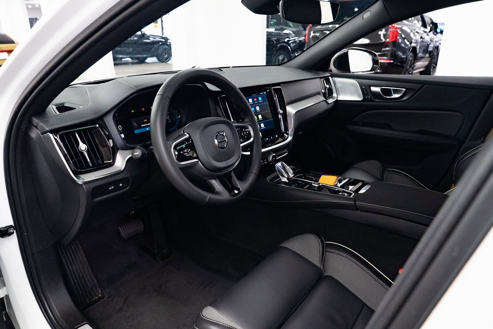 Used 2024 Volvo V60 T8 Polestar image 20