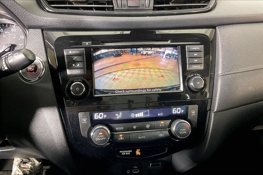 Used 2020 Nissan Rogue SV FWD image 29