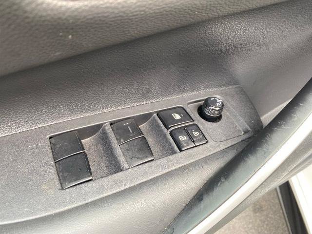 Used 2025 Toyota Corolla SE FWD image 14