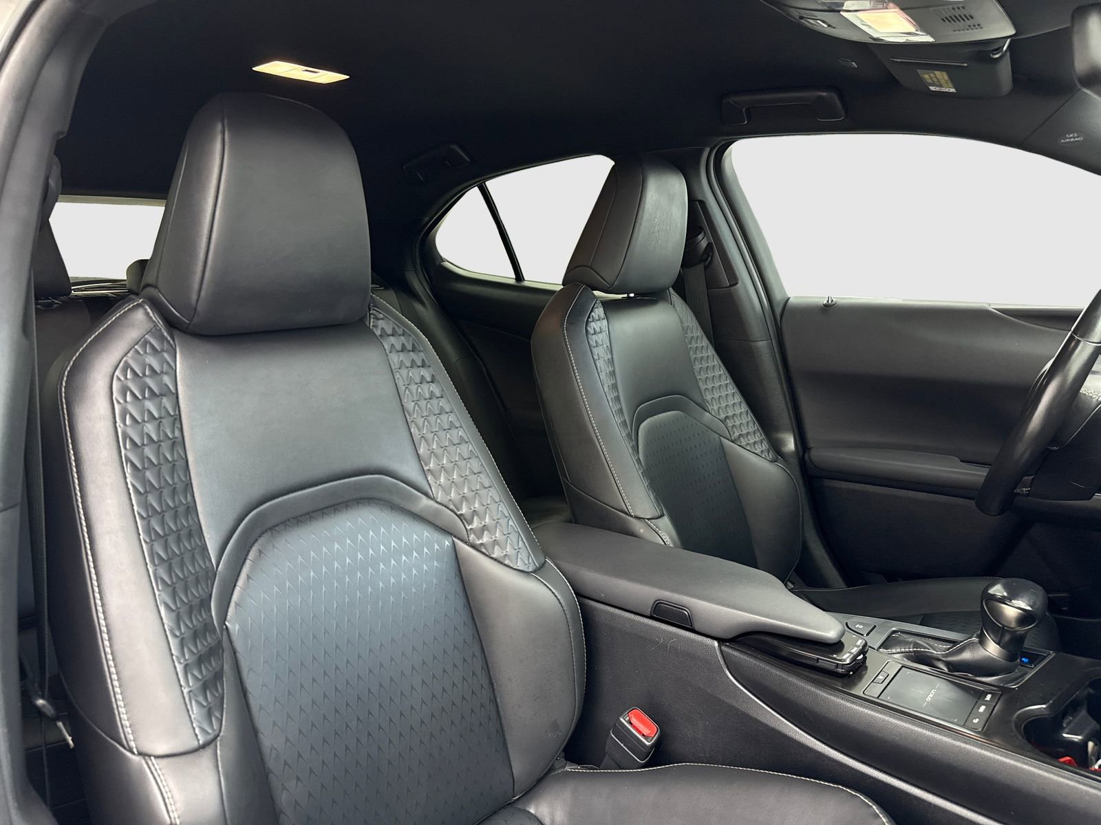 Used 2021 Lexus UX 200 w/ Accessory Package (Z2) FWD image 41