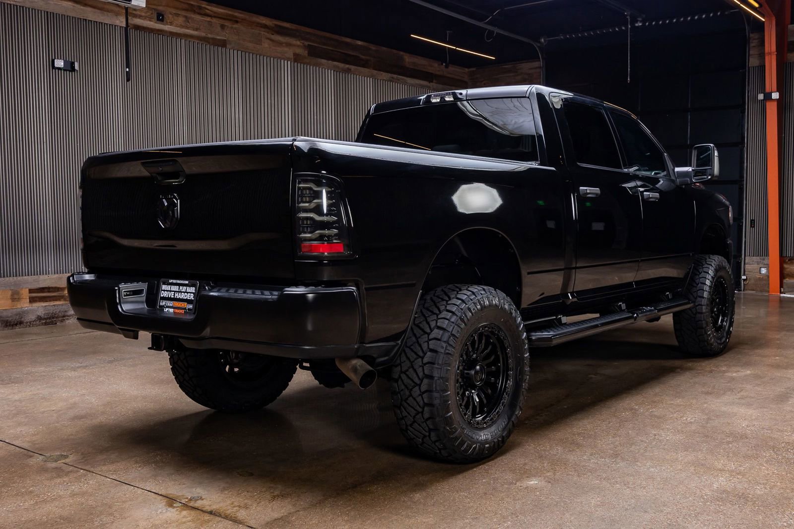 Used 2024 RAM 2500 Big Horn w/ Off Road Package AWD/4WD image 10