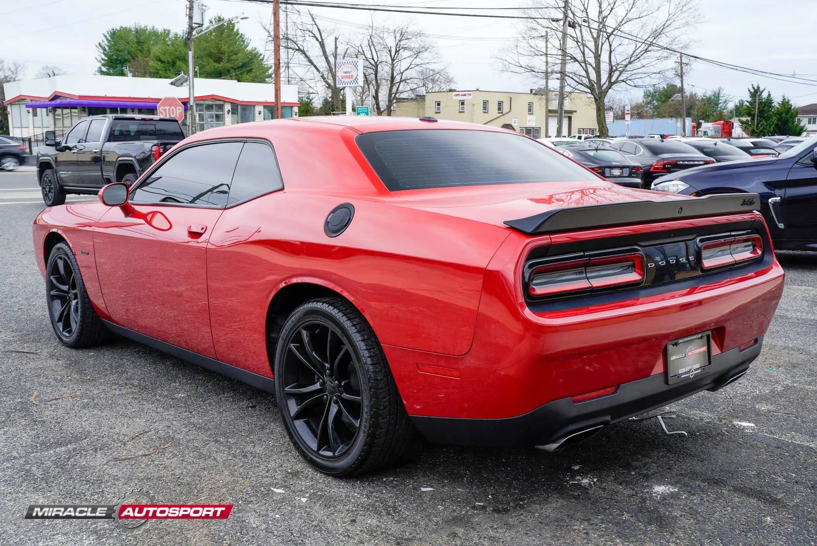 Used 2016 Dodge Challenger R/T w/ Blacktop Package image 5