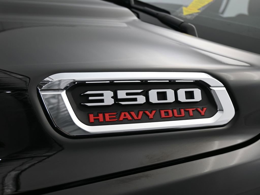 Used 2025 RAM 3500 Laramie image 32