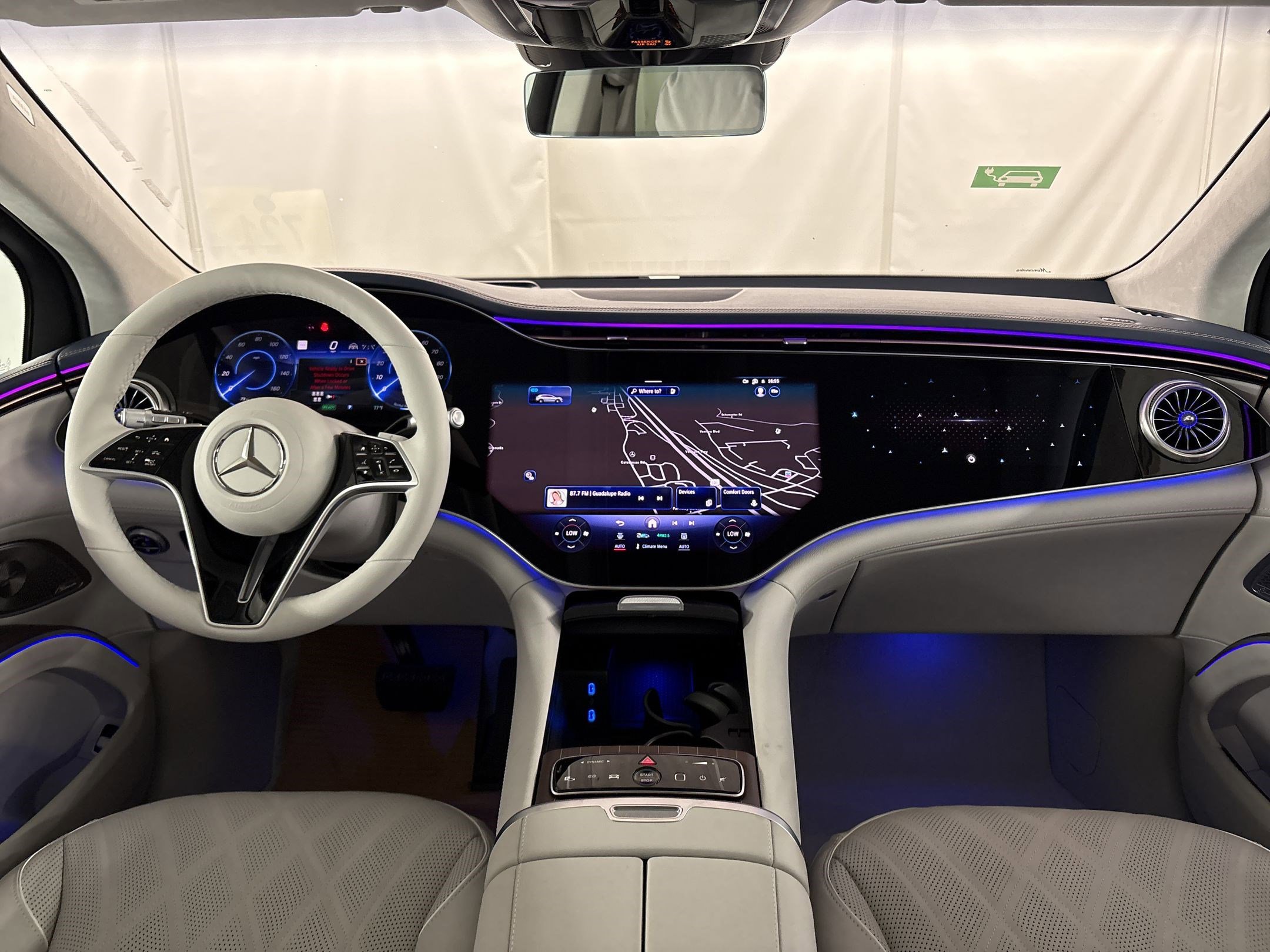 New 2026 Mercedes-Benz EQS 550 4MATIC SUV image 16