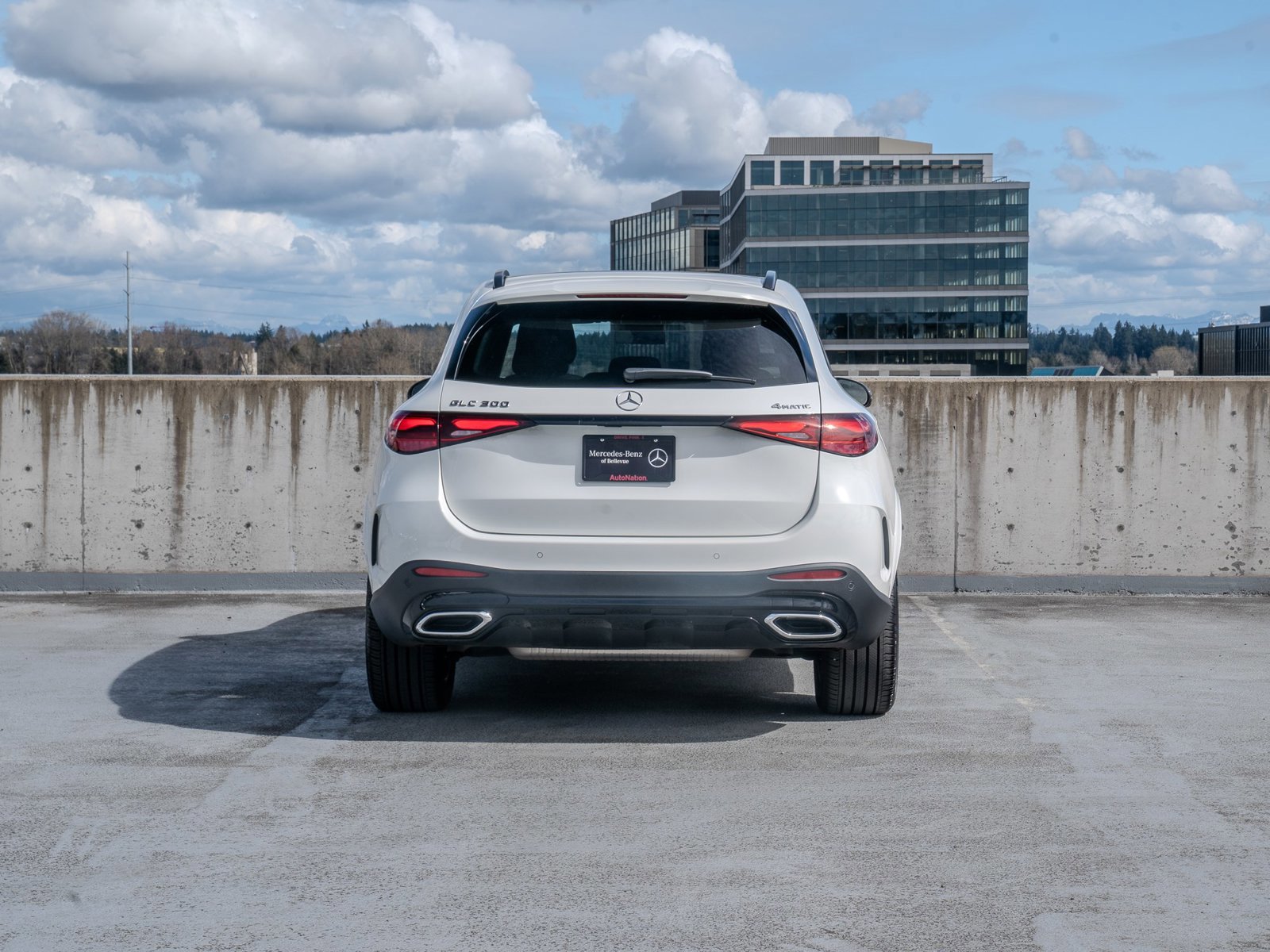 Certified 2025 Mercedes-Benz GLC 300 4MATIC image 6