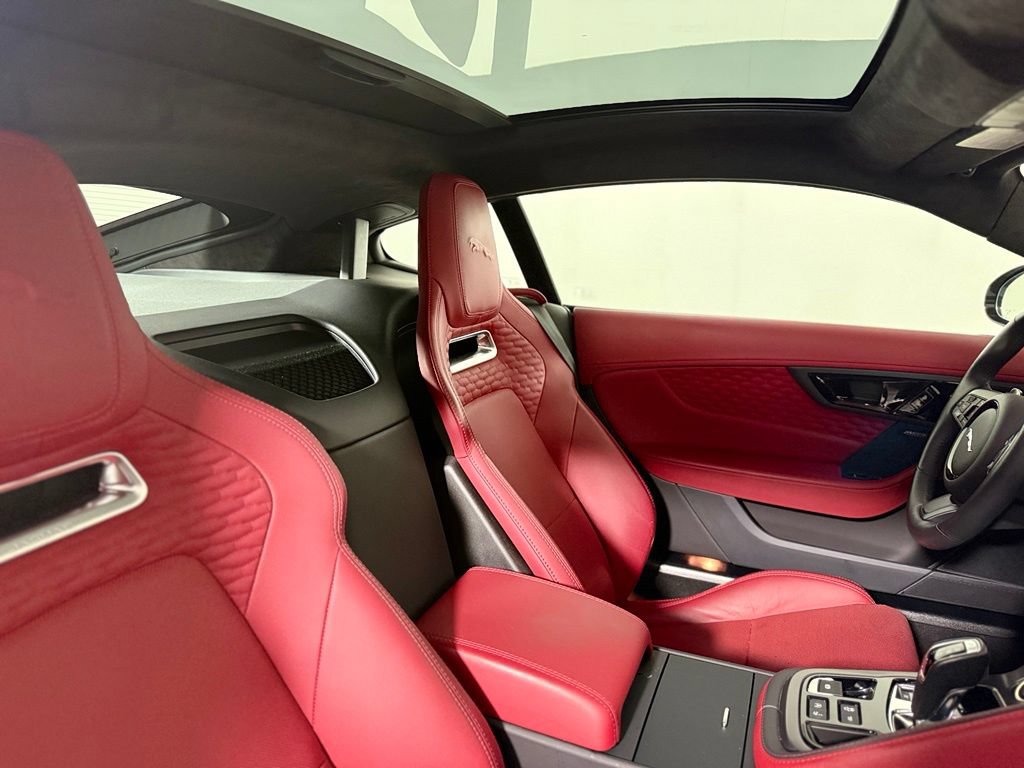 Used 2024 Jaguar F-TYPE Coupe AWD image 23