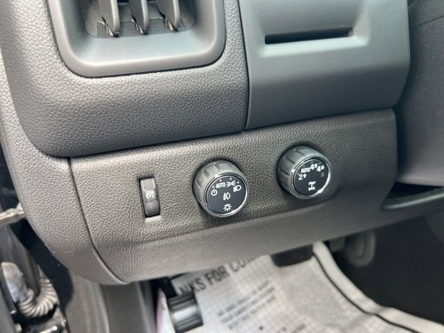 Used 2022 Chevrolet Colorado LT w/ Luxury Package AWD/4WD image 15