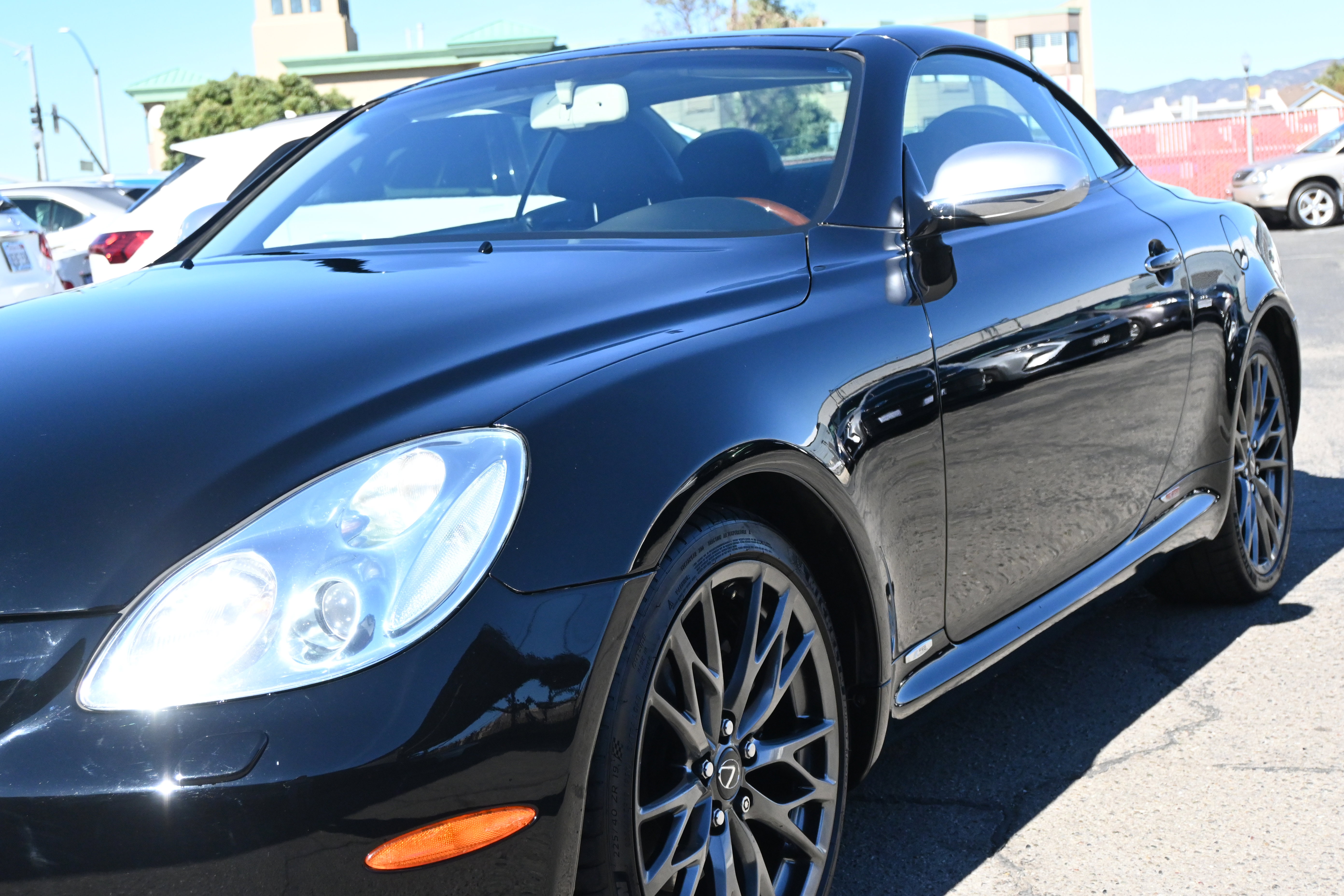 Used 2005 Lexus SC 430 Convertible image 10