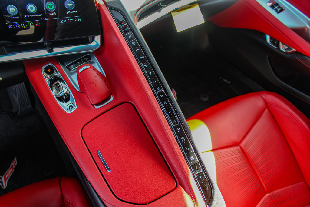 Used 2023 Chevrolet Corvette Stingray Preferred Cpe w/ Z51 Performance Package RWD image 17