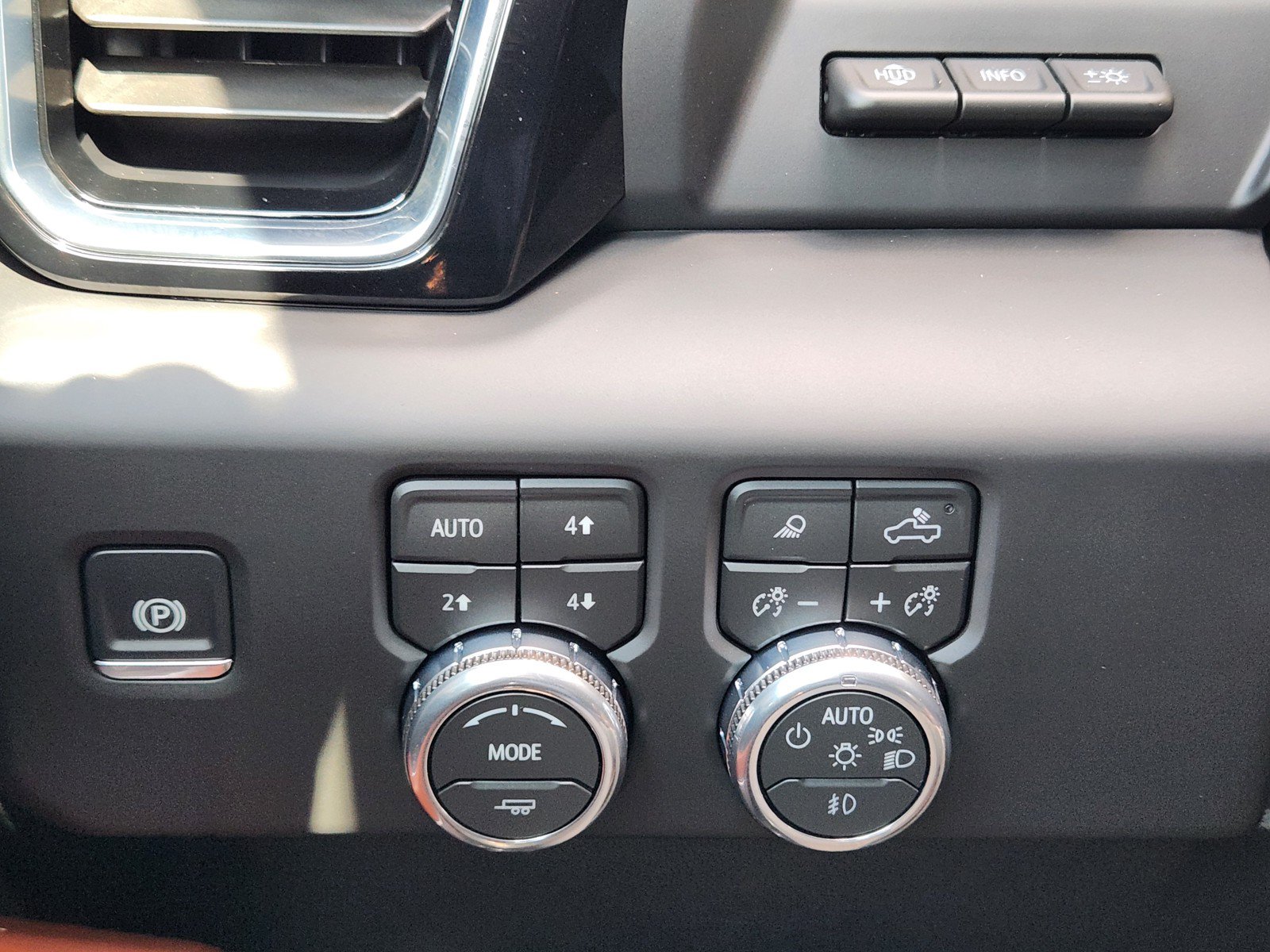 Used 2026 GMC Sierra 2500 Denali Ultimate AWD/4WD image 19