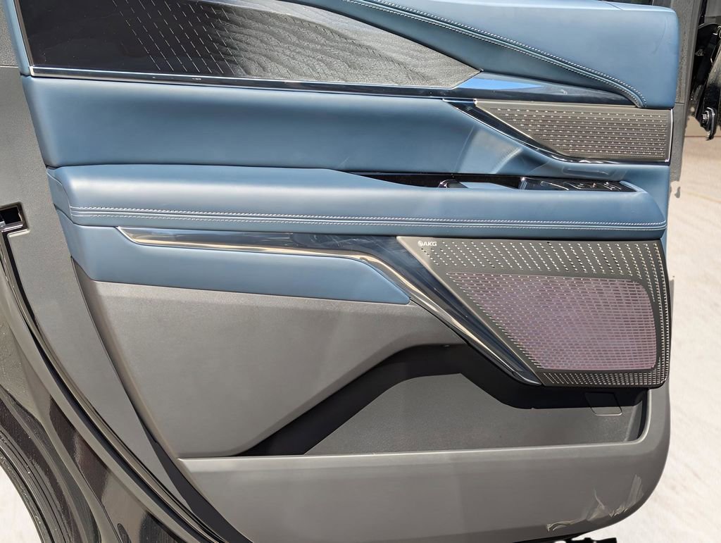 New 2025 Cadillac Escalade IQ Sport 2 AWD/4WD image 12