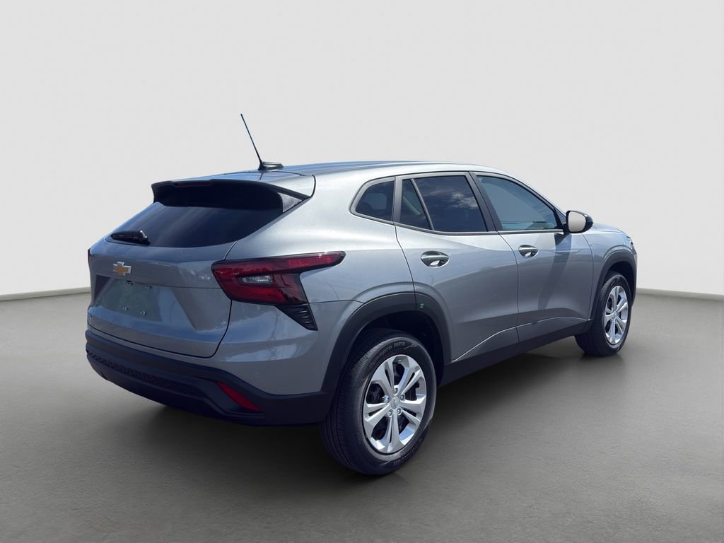 New 2026 Chevrolet Trax LS w/ Driver Confidence Package FWD image 6