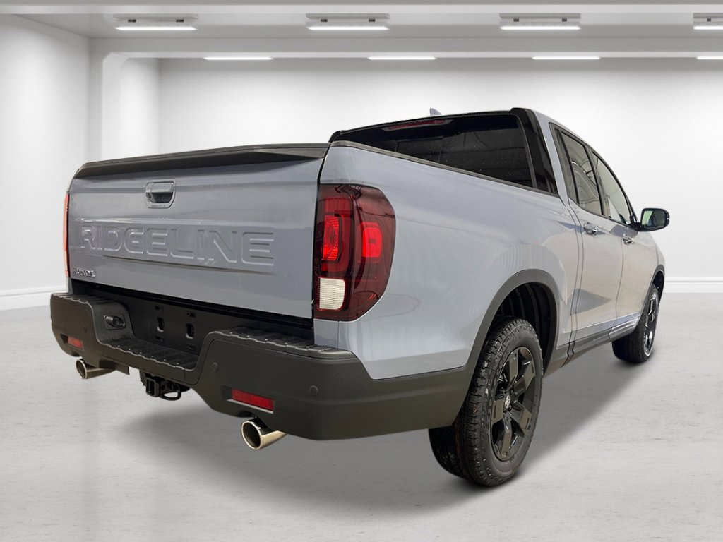 New 2026 Honda Ridgeline Black Edition image 3