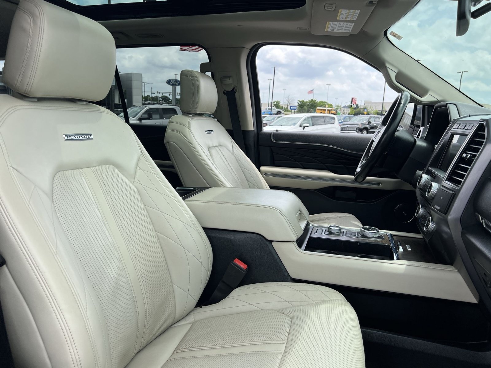 Used 2018 Ford Expedition Max Platinum AWD/4WD image 28