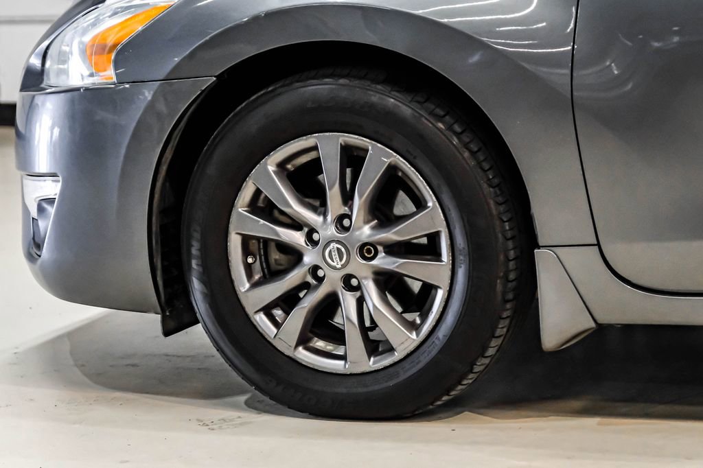Used 2015 Nissan Altima 2.5 S w/ Special Edition Package FWD image 56