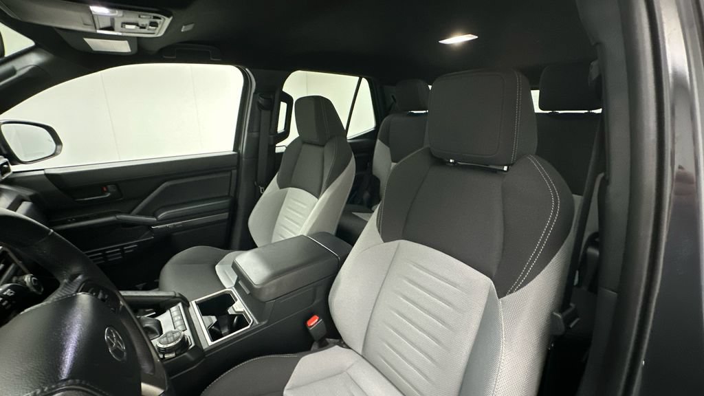 Certified 2025 Toyota 4Runner TRD Off-Road AWD/4WD image 9