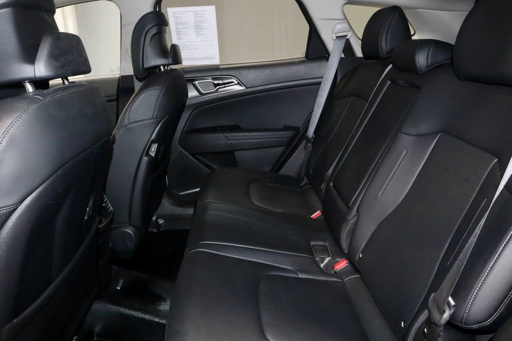 Used 2023 Kia Sportage EX image 22