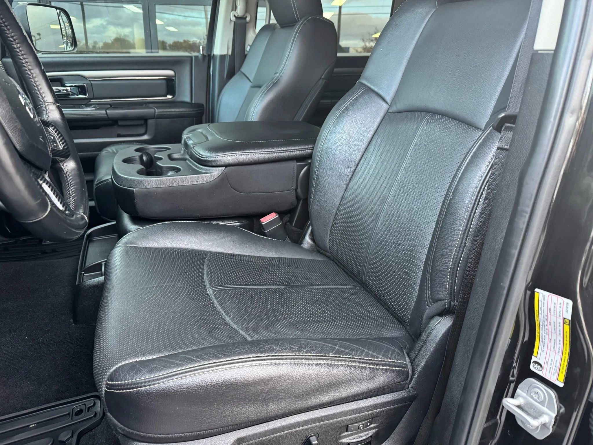 Used 2018 RAM 2500 Laramie w/ Sport Appearance Group image 10