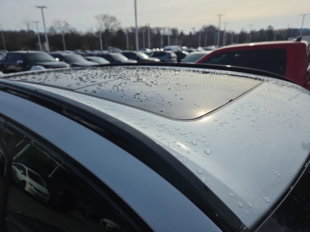 New 2026 BMW X5 xDrive40i w/ Executive Package image 3