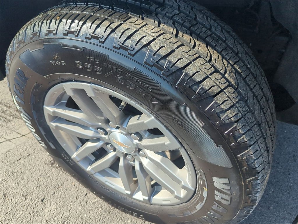 Used 2024 Chevrolet Colorado LT w/ LT Convenience Package II image 10