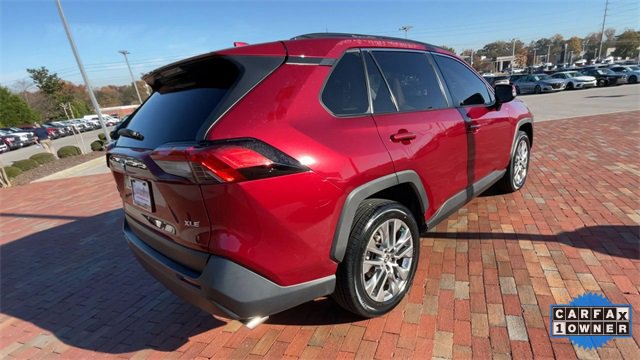Used 2023 Toyota RAV4 XLE Premium image 9
