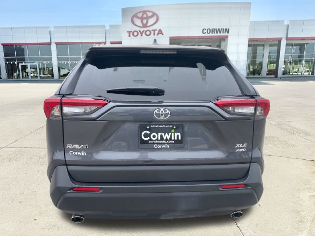 Used 2025 Toyota RAV4 XLE w/ Convenience Package AWD/4WD image 4